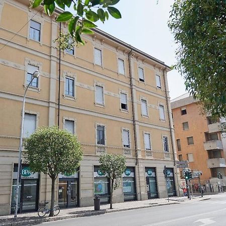 Casa Vacanze Sma93 Apartment Монца Екстериор снимка