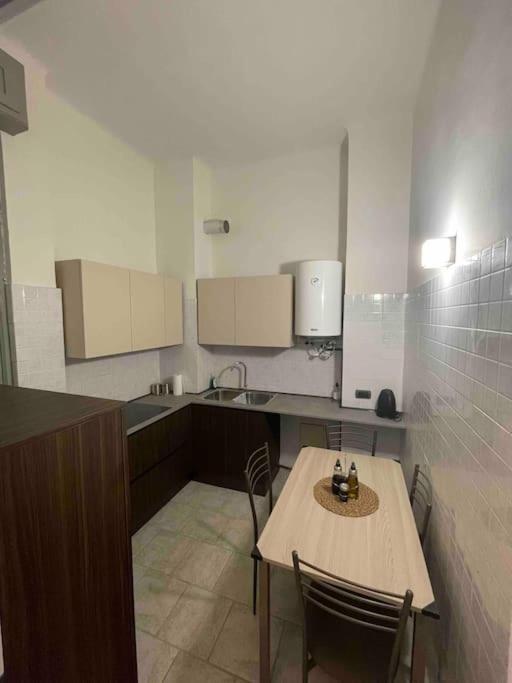 Casa Vacanze Sma93 Apartment Монца Екстериор снимка