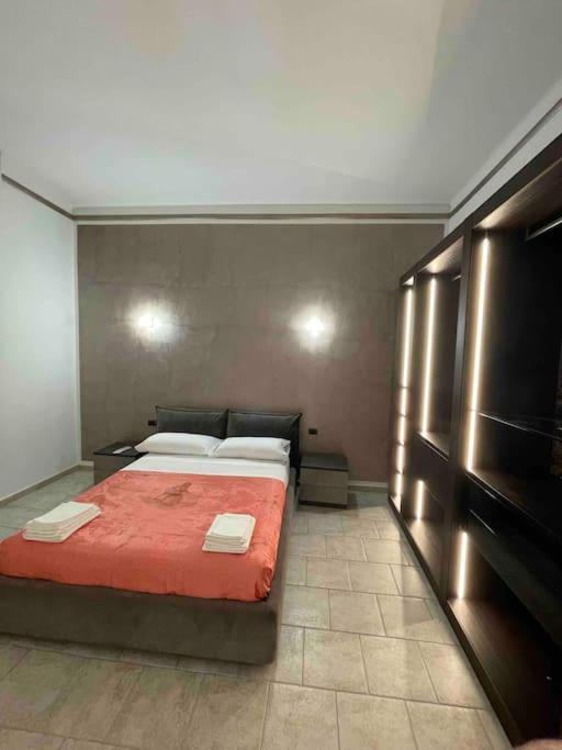 Casa Vacanze Sma93 Apartment Монца Екстериор снимка